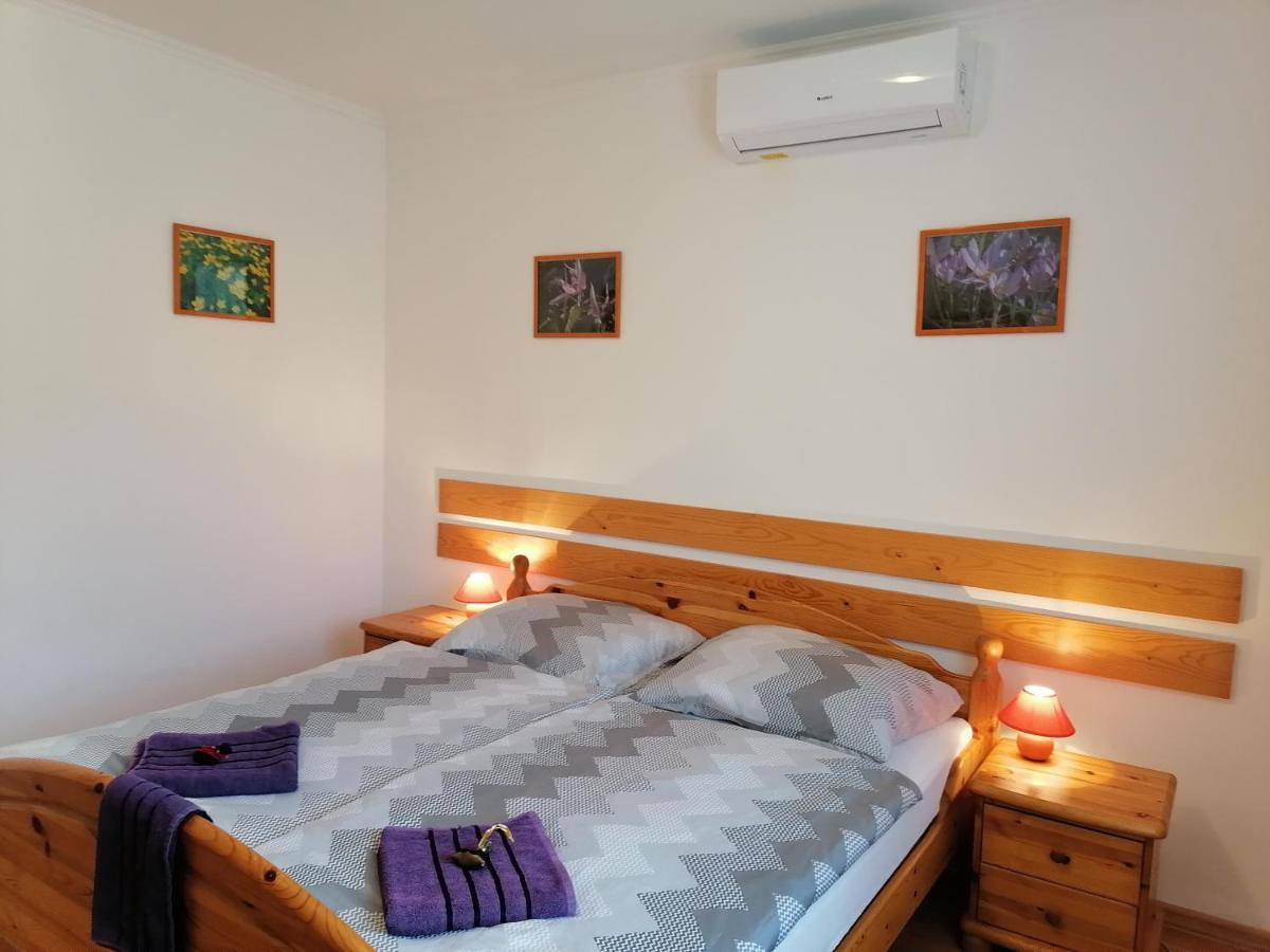 8888 Apartmanhaz Lispeszentadorján Εξωτερικό φωτογραφία